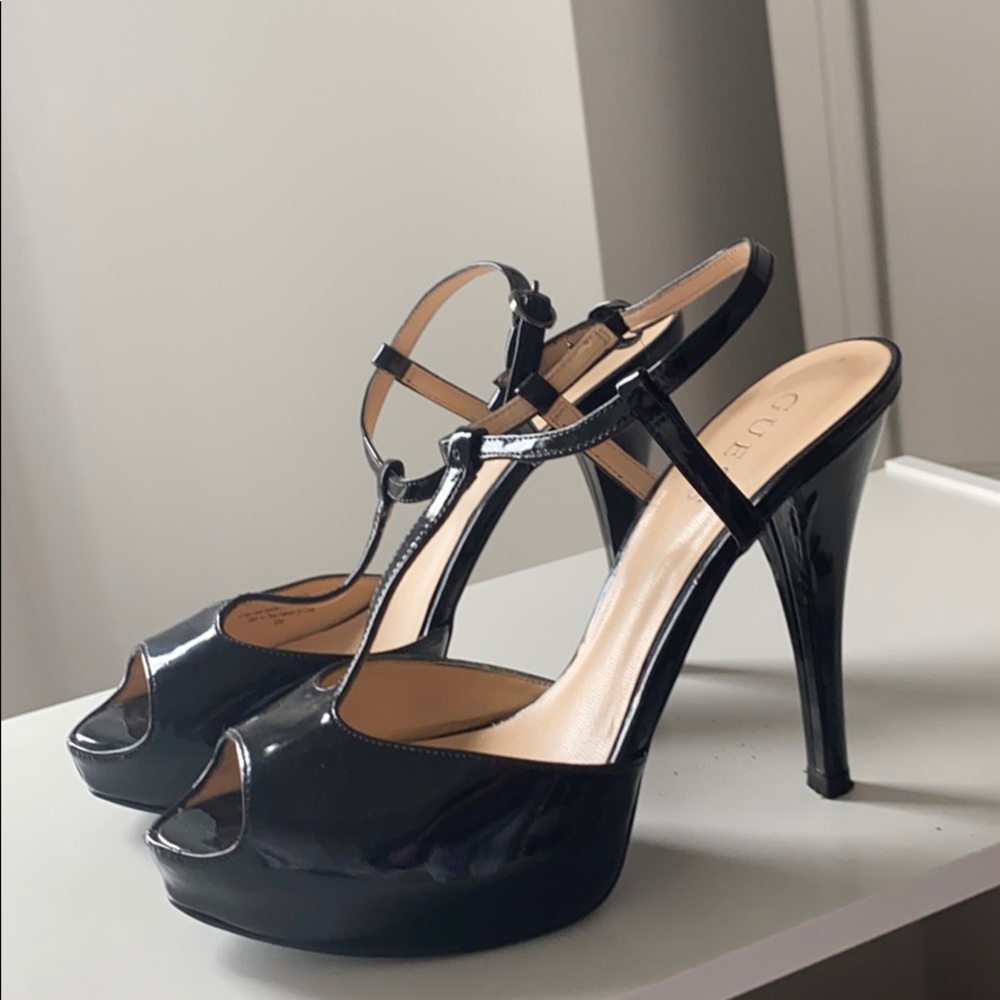shiny black guess heels
